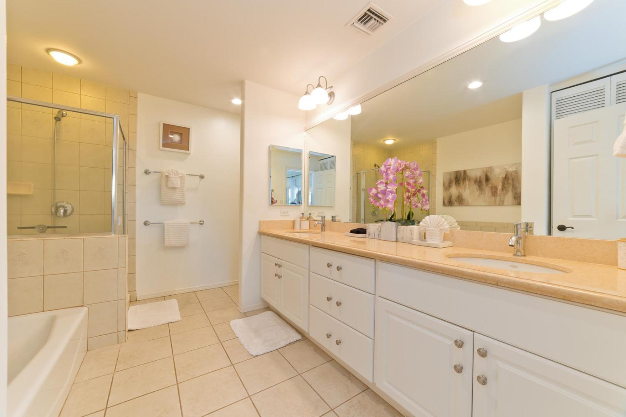 Hilton Pool Pass Included - Stylish Central Villa Mins To Beach Pool & Spa ワイコロアビレッジ エクステリア 写真