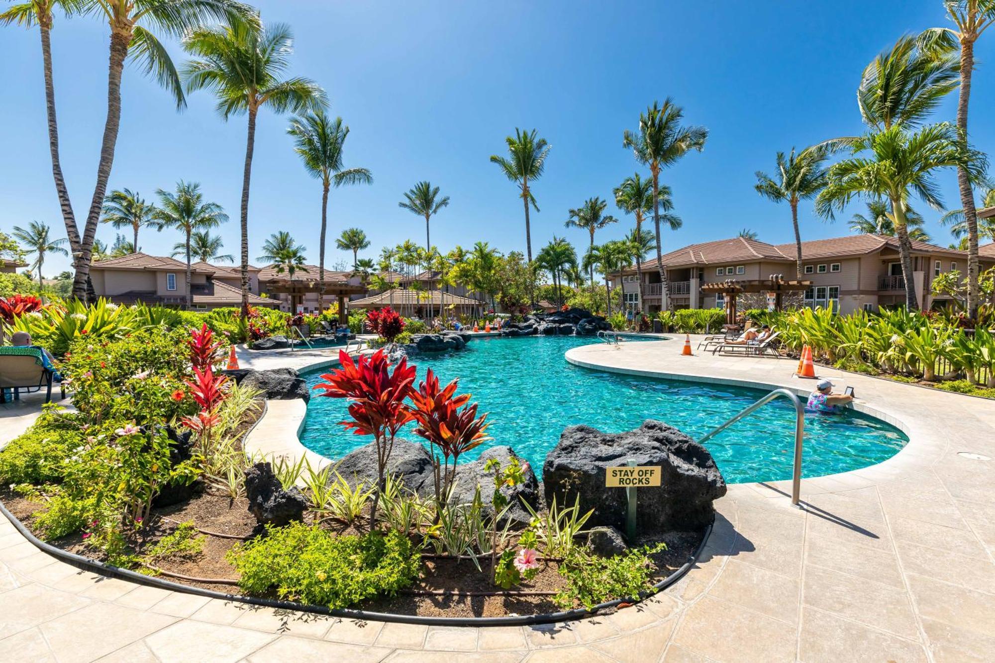 Hilton Pool Pass Included - Stylish Central Villa Mins To Beach Pool & Spa ワイコロアビレッジ エクステリア 写真